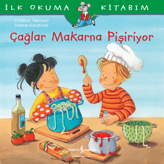 Çağlar Makarna Pişiriyor